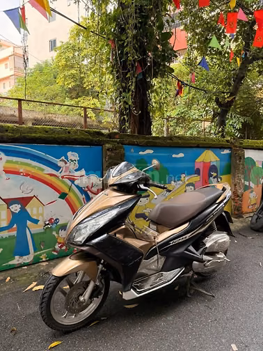 HONDA AIR BLADE 2013 FI VÀNG ĐEN ĐÃ ĐẠI TU 16TR