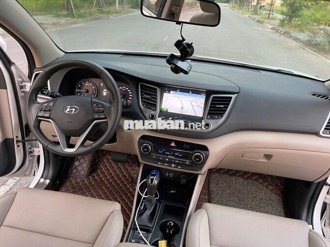 Hyundai Tucson 1.6 Turbo 2018 Trắng 10 vạn km