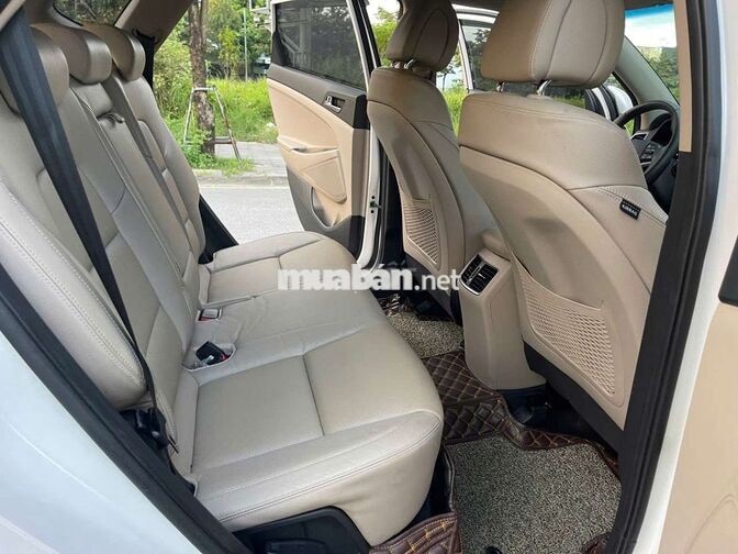Hyundai Tucson 1.6 Turbo 2018 Trắng 10 vạn km
