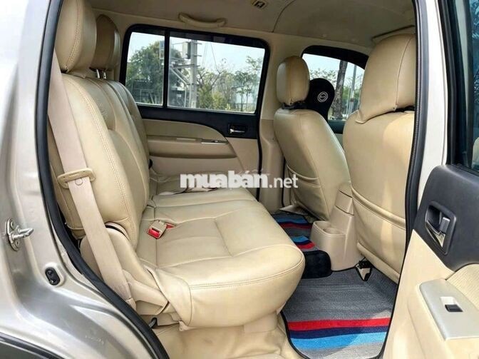 Ford Everest 2008 Tự động 7 chỗ Vàng cát