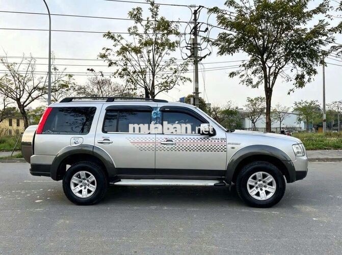 Ford Everest 2008 Tự động 7 chỗ Vàng cát