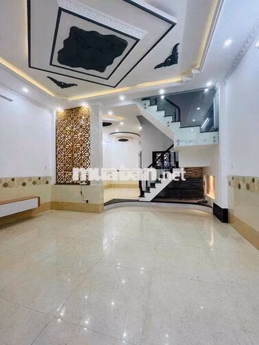 CHO THUÊ NHÀ TRỆT 2 LẦU MỚI ĐẸP CÓ NỘI THẤT KHU DÂN CƯ NAM LONG