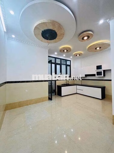 CHO THUÊ NHÀ TRỆT 2 LẦU MỚI ĐẸP CÓ NỘI THẤT KHU DÂN CƯ NAM LONG