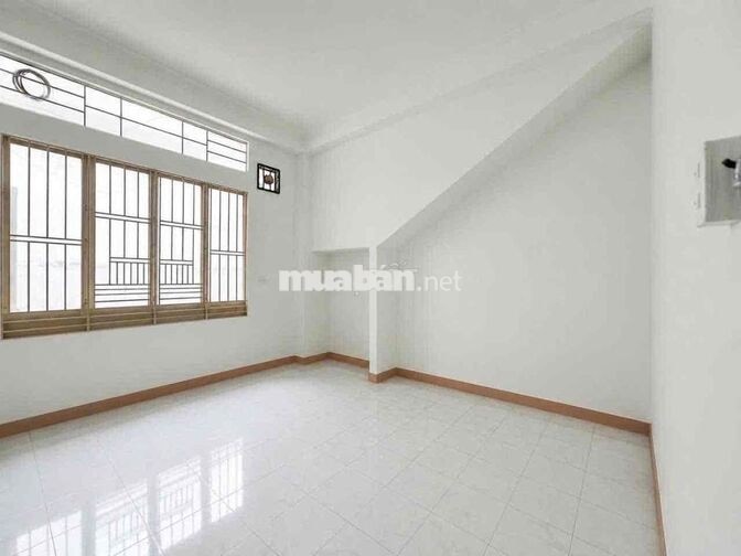 Cho thuê nhà hẻm xe hơi ngang 5