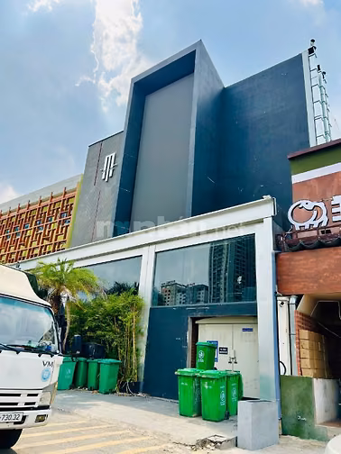 Bán nhà mặt tiền 492 Võ Văn Kiệt, đang có dòng tiền cho thuê.cao