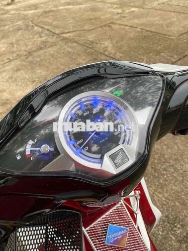 Honda Future Neo FI Trắng đỏ Thể thao