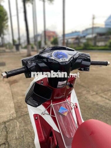 Honda Future Neo FI Trắng đỏ Thể thao