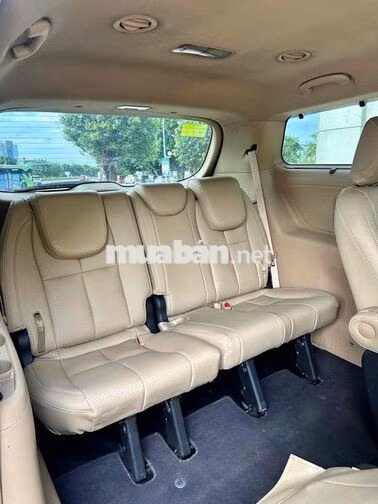 Kia Sedona 2018 Tiêu chuẩn màu Đen