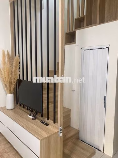 CHO THUÊ NHÀ FULL NỘI THẤT DT 45M2 1 TRỆT 2 LẦU 3PN 3WC