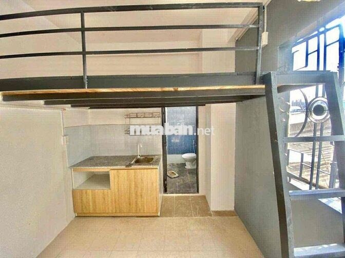 🔥Lê Văn Sỹ -Cho Thuê Phòng Có Gác Cửa Sổ Thoáng Sẵn Máy Lạnh Giáp Q1,3