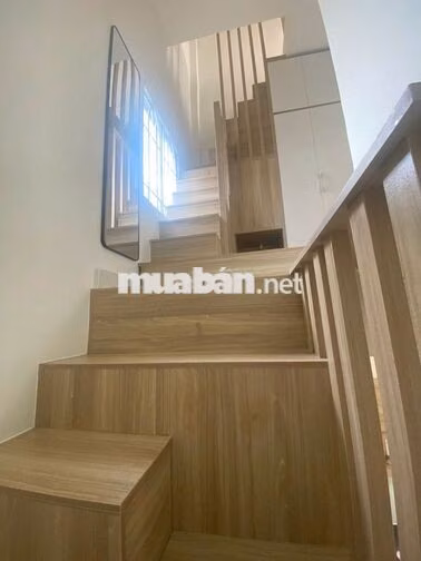 CHO THUÊ NHÀ FULL NỘI THẤT DT 45M2 1 TRỆT 2 LẦU 3PN 3WC