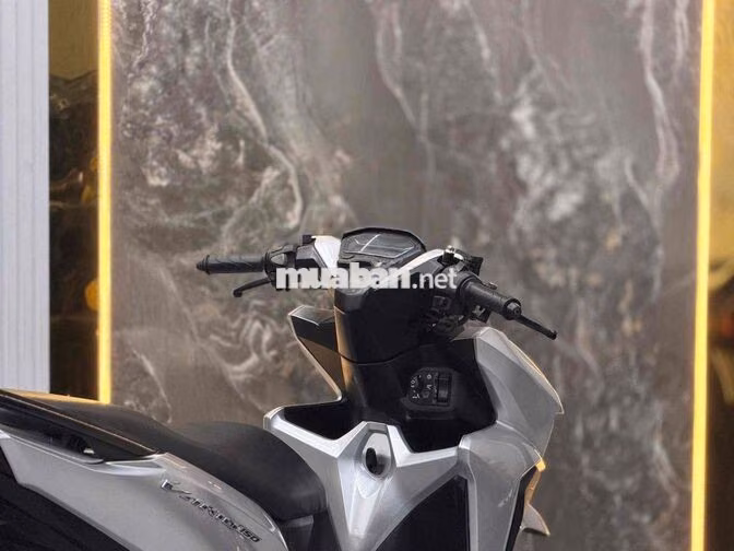Honda Vario 150 2020 Bạc