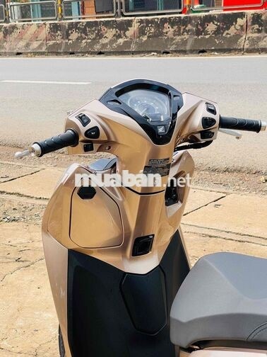 Honda Lead Vàng đồng Xe tay ga