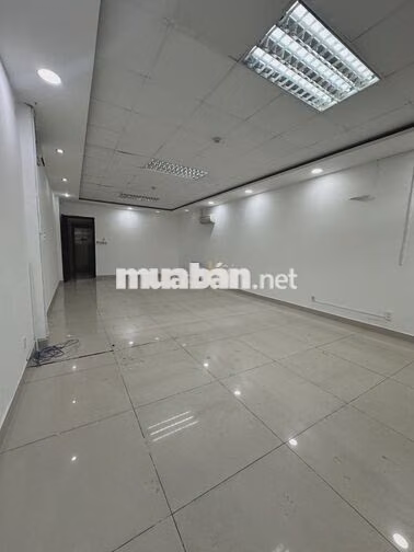 🏢 Cho Thuê Tòa Nhà MT Lê Văn Sỹ Phú Nhuận - Hầm Xe Rộng, Thang Máy Mới