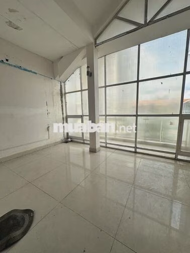 🏢 Cho Thuê Tòa Nhà MT Lê Văn Sỹ Phú Nhuận - Hầm Xe Rộng, Thang Máy Mới