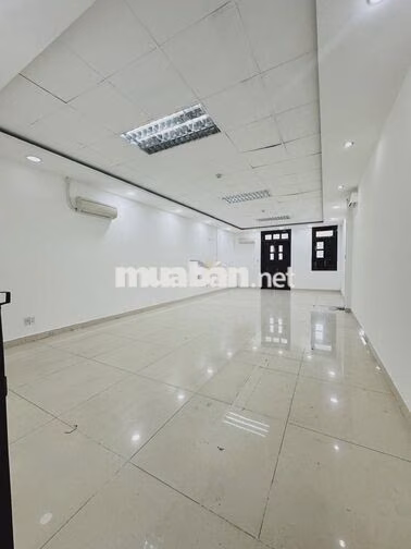🏢 Cho Thuê Tòa Nhà MT Lê Văn Sỹ Phú Nhuận - Hầm Xe Rộng, Thang Máy Mới