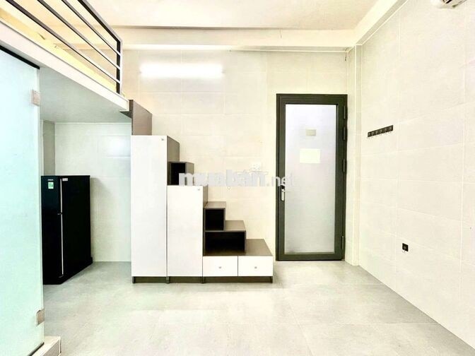 Phòng gác gần ĐH Bách Khoa, đủ nội thất, chỉ 5tr5, tầng 1. Trống sẵn