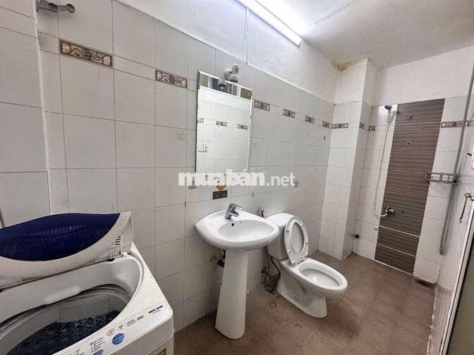 Chính chủ cho thuê nhà ngay mặt tiền kinh doanh