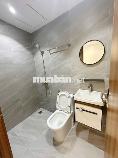 GẦN HỒ TÂY NHÀ MỚI FULL NỘI THẤT 