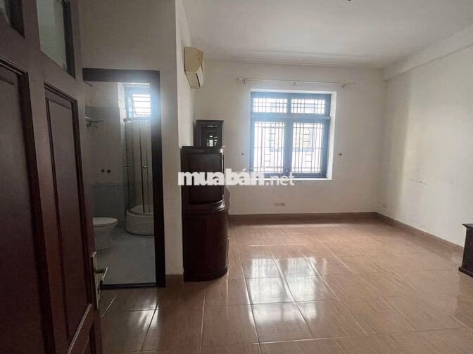 Cho thuê nhà nguyên căn mặt tiền đường số Tân Phong quận 7