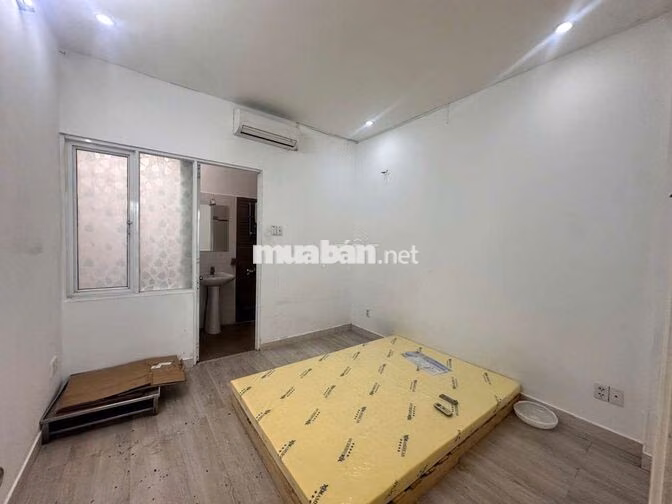 Chính chủ cho thuê nhà ngay mặt tiền kinh doanh