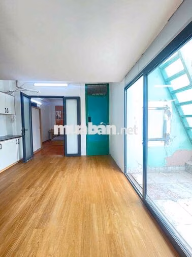 Phòng nằm ngay trung tâm Tân Bình ở được 4 người