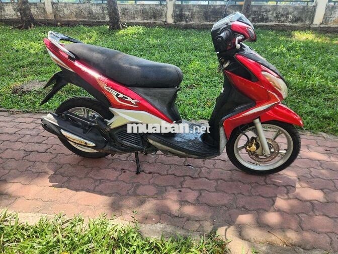 Yamaha Luvias GTX 2011 Đỏ