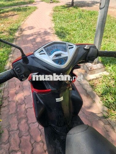 Yamaha Luvias GTX 2011 Đỏ