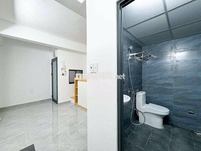 STUDIO CỬA SỔ THOÁNG MÁT KHU BÀU CÁT