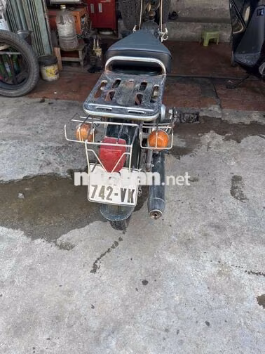 Honda Super Cub 50 Xanh rêu
