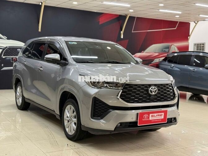 Toyota Innova Cross 2.0V Giá tốt gọi trực tiếp em