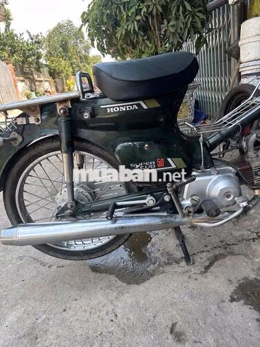 Honda Super Cub 50 Xanh rêu