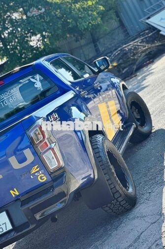 ISUZU DMax 4x4 AT 2021 TYPE Z - Bản TOP