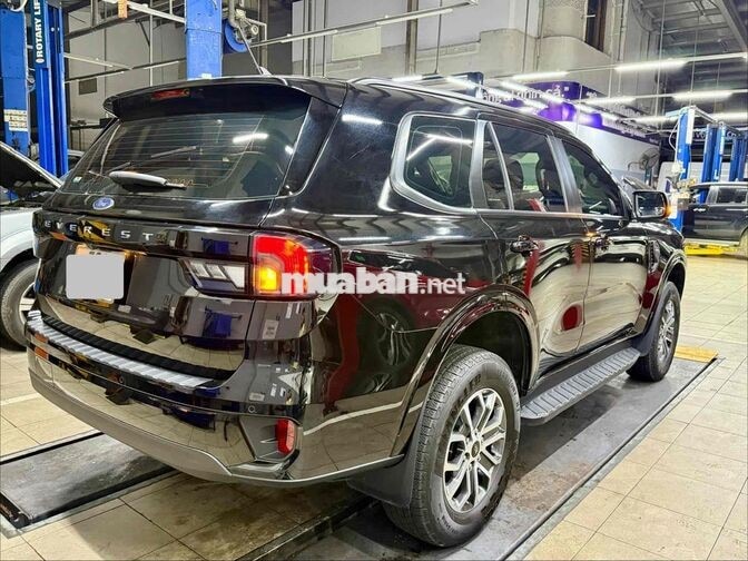 Everest Ambient Đi Rất Ít Xe Đẹp Bán Tại Hãng Ford