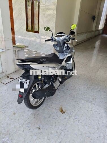 Honda Air Blade 150cc Xám bạc 38000 Km