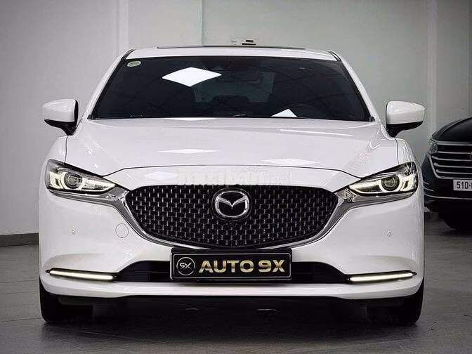 🚘 Mazda Mazda 6 2.5 Signature Premium 2023 Trắng
