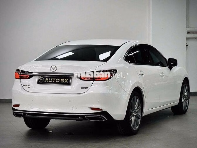 🚘 Mazda Mazda 6 2.5 Signature Premium 2023 Trắng