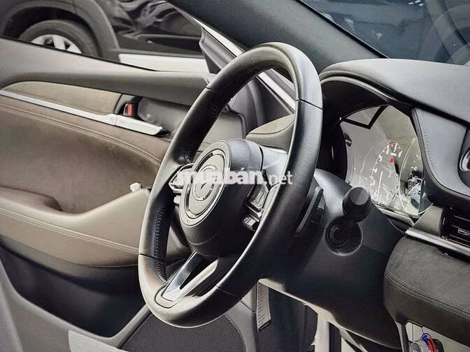 🚘 Mazda Mazda 6 2.5 Signature Premium 2023 Trắng