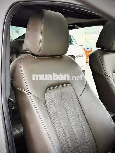 🚘 Mazda Mazda 6 2.5 Signature Premium 2023 Trắng