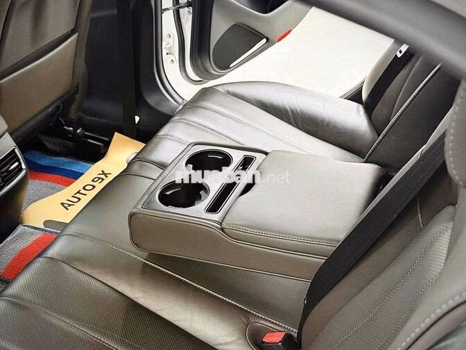 🚘 Mazda Mazda 6 2.5 Signature Premium 2023 Trắng