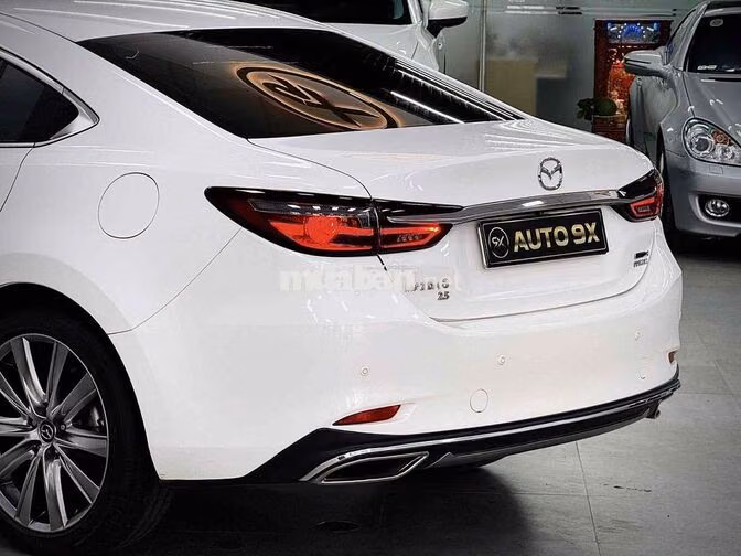 🚘 Mazda Mazda 6 2.5 Signature Premium 2023 Trắng