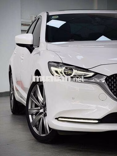 🚘 Mazda Mazda 6 2.5 Signature Premium 2023 Trắng