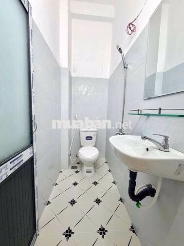 CHO THUÊ PHÒNG GÁC DUPLEX NGAY CÔNG VIÊN LÀNG HOA/ GẦN ĐH CÔNG NGHIỆP