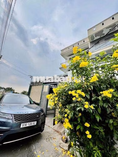 Cho Thuê Nhà DT 6x20m 1Trệt 2Lầu 6Pn 7Wc Sân Rộng Ôtô Nhà Căn Góc