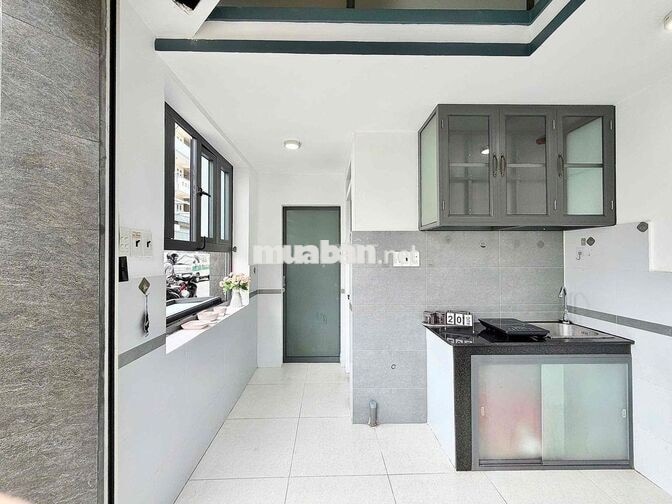 KIOT KINH DOANH - GÁC CAO M8 - VỊ TRÍ HẺM THÔNG DỄ ĐI