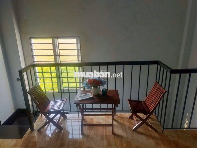 Bán nhà 1 trệt 1 lầu 32m2 Mỹ Hạnh Bắc, Long An