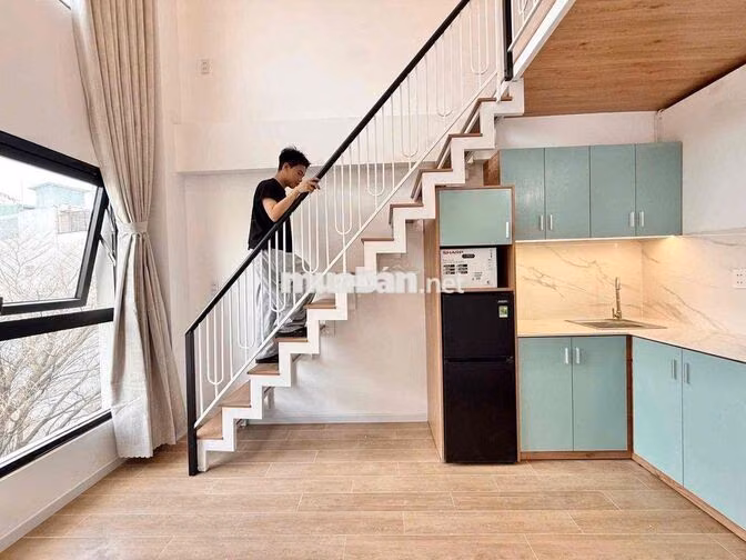 ĐỘC QUYỀN CHO THUÊ PHÒNG MỚI 100% - GÁC CAO ĐỨNG ĐƯỢC NẰM NGAY B.THANH