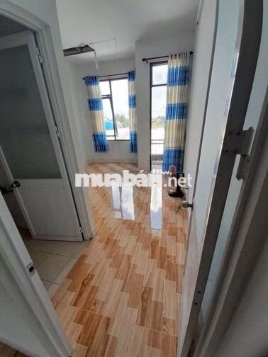 Bán nhà 1 trệt 1 lầu 32m2 Mỹ Hạnh Bắc, Long An