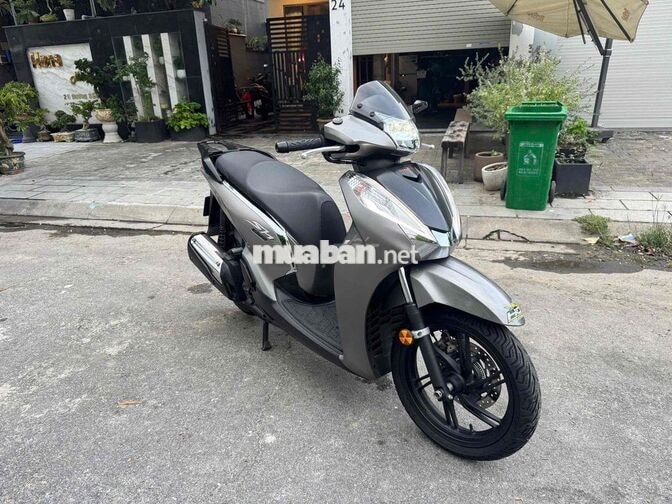 Honda SH300i 2019 Xám 10k Ý
