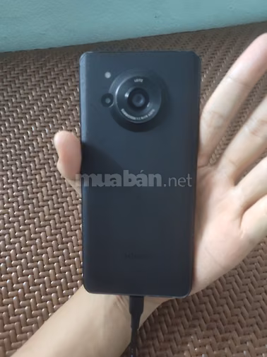 Sharp aquos r7 màn chấm sáng 12/256